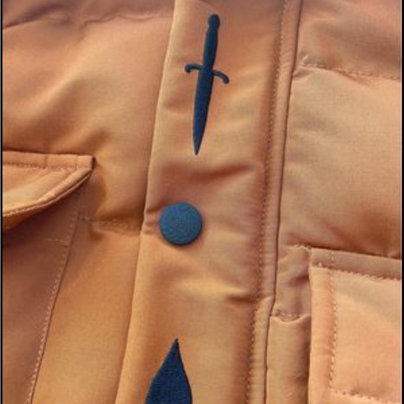 Take to the grave puff coat - Picture 4 of 4